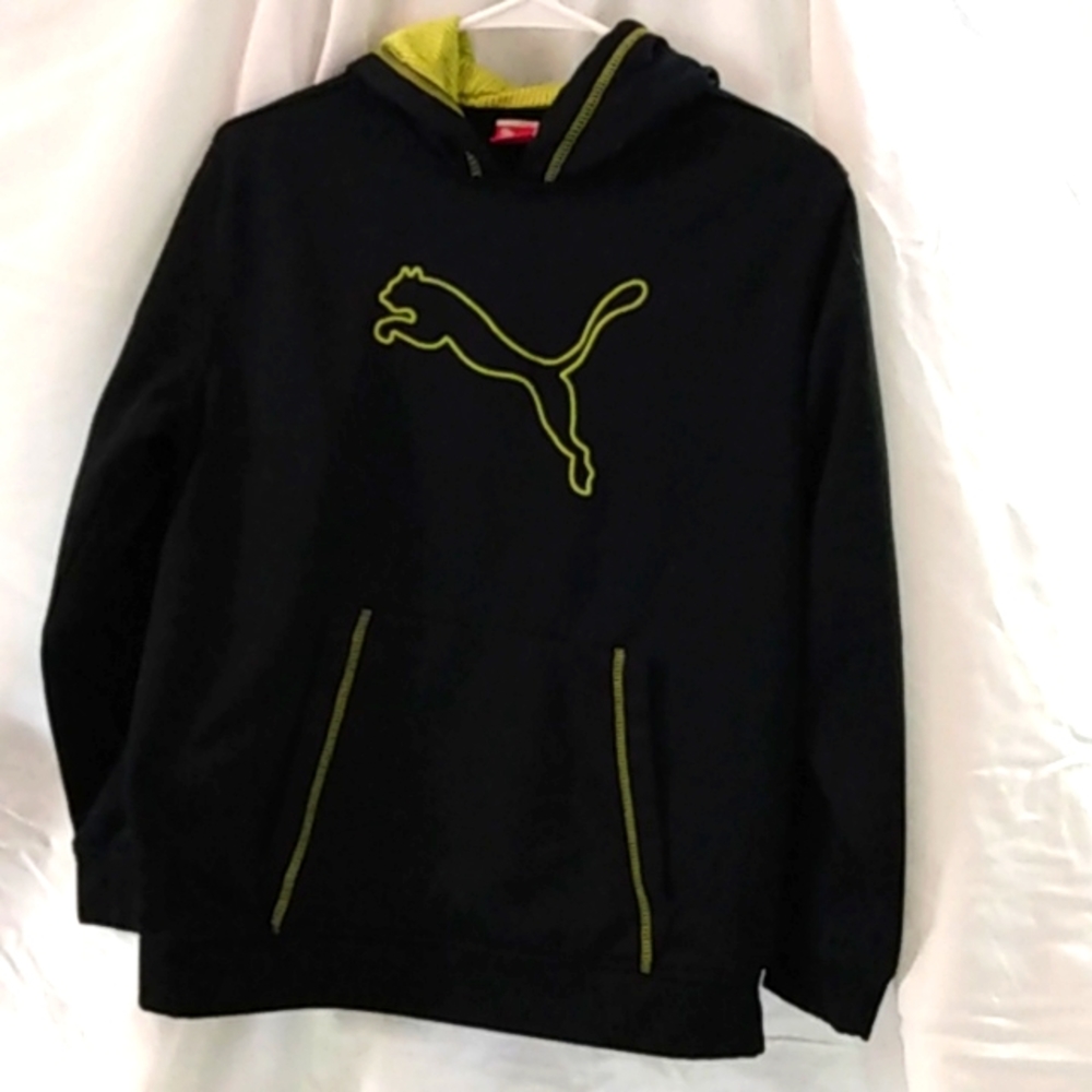 Puma hoodie boys large